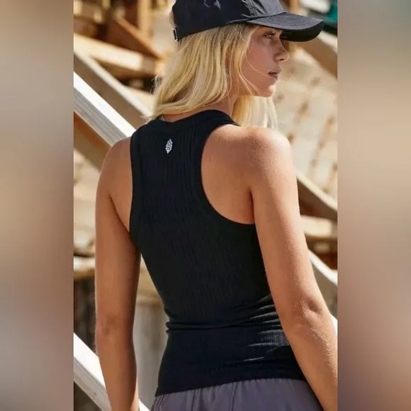 Free People FP Movement Blissed Out Black Tank Top Size M Large Ribbed Yoga - Picture 2 of 6